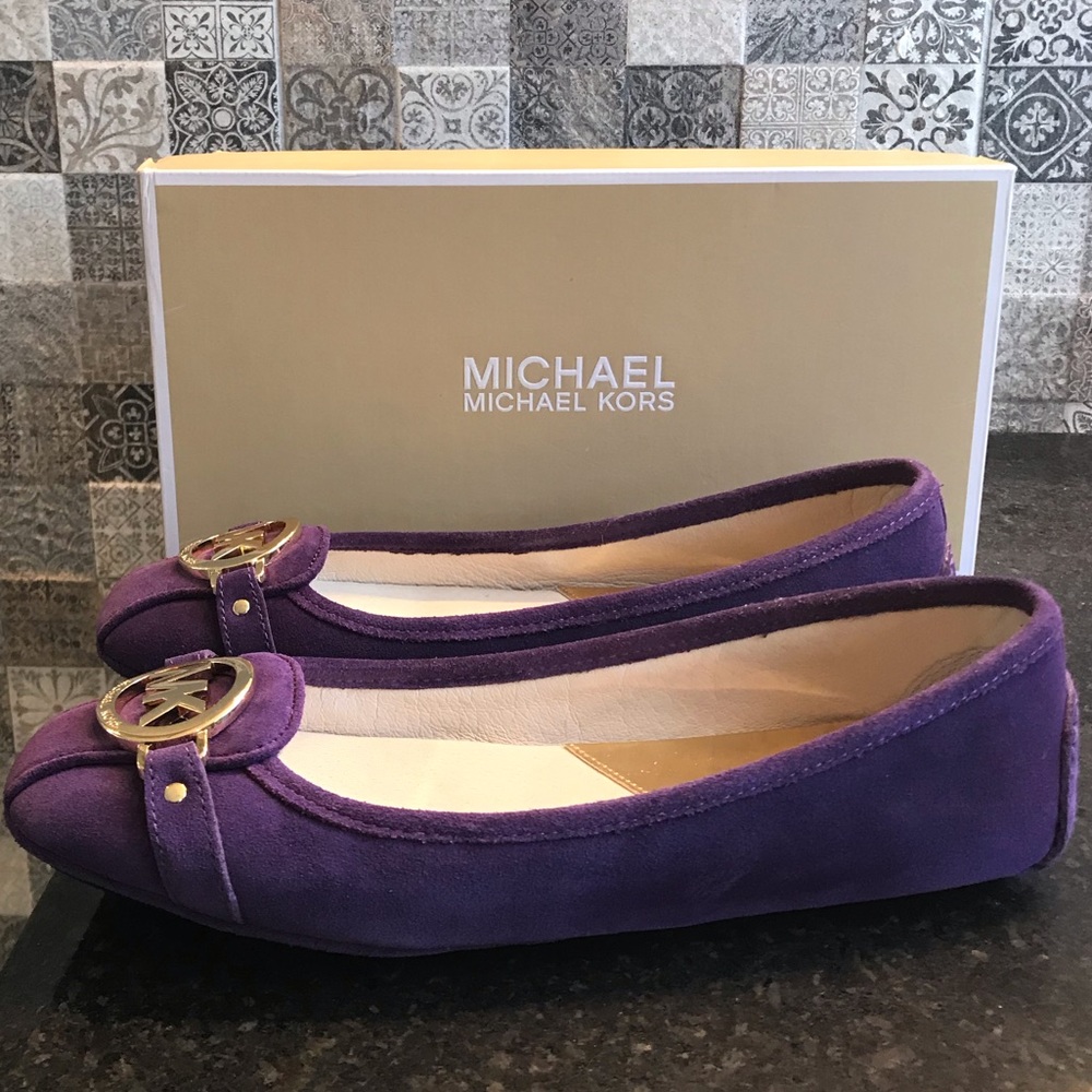 New Michael Kors Fulton flat. Rare color!